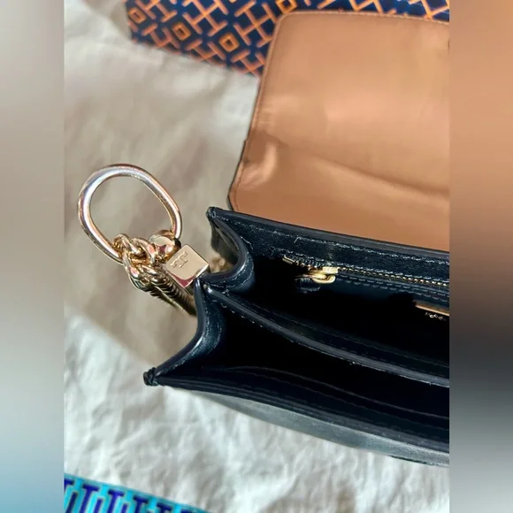 Tory Burch Robinson - Picture 7 of 8